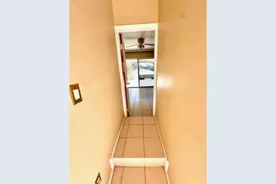 271 SW 11th Ave, Hallandale Beach, FL 33009 - Photo 19