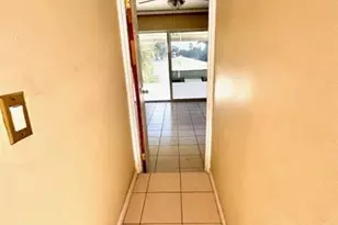 271 SW 11th Ave, Hallandale Beach, FL 33009 - Photo 19