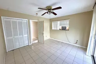271 SW 11th Ave, Hallandale Beach, FL 33009 - Photo 17