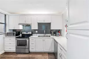 8437 Forest Hills Dr, Coral Springs, FL 33065 - Photo 3