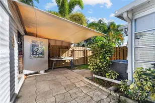 2941 NE 8th Ave, Pompano Beach, FL 33064 - Photo 23