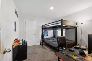 1702 SW Gloria Ln, Port Saint Lucie, FL 34953 - Photo 19