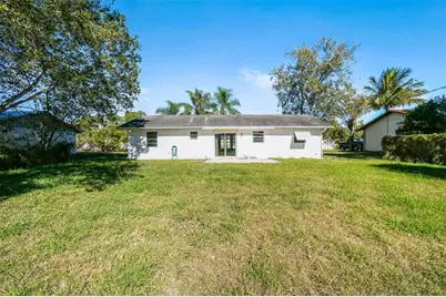 516 SW Buswell Avenue, Port Saint Lucie, FL 34983 - Photo 3