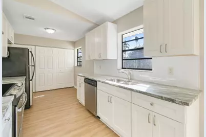 516 SW Buswell Avenue, Port Saint Lucie, FL 34983 - Photo 11