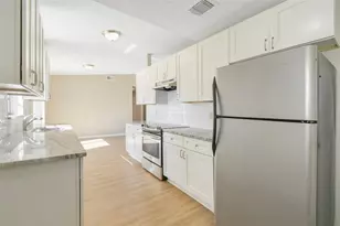 516 SW Buswell Ave, Port Saint Lucie, FL 34983 - Photo 13