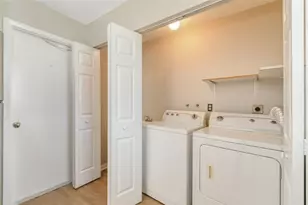 516 SW Buswell Ave, Port Saint Lucie, FL 34983 - Photo 17