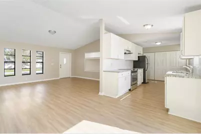 516 SW Buswell Avenue, Port Saint Lucie, FL 34983 - Photo 9