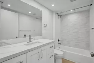 701 SW 142nd Ave, Hollywood, FL 33027 - Photo 5