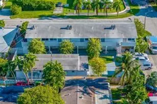 720 NE 7th St, Hallandale Beach, FL 33009 - Photo 9