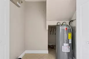 1874 SW 81st Ln, Davie, FL 33324 - Photo 15