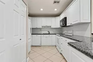 1874 SW 81st Ln, Davie, FL 33324 - Photo 23