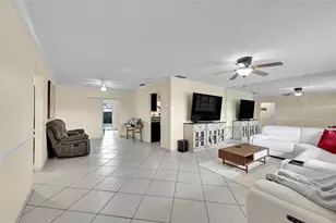 9661 NW 24th Pl, Sunrise, FL 33322 - Photo 5