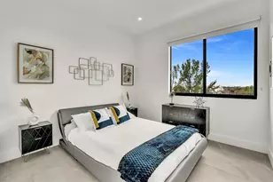 2100 Miami Rd, Fort Lauderdale, FL 33316 - Photo 23