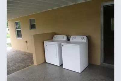 800 NW 15th Ter, Fort Lauderdale, FL 33311 - Photo 11