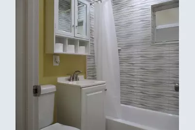 800 NW 15th Ter, Fort Lauderdale, FL 33311 - Photo 7