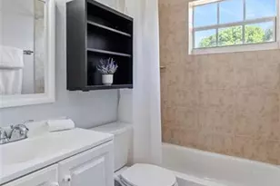 2000 NE 62nd St, Fort Lauderdale, FL 33308 - Photo 11