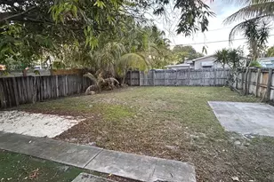 1917 Coolidge St, Hollywood, FL 33020 - Photo 9