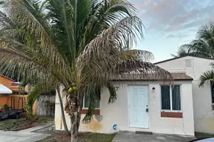 1917 Coolidge St, Hollywood, FL 33020 - Photo 1