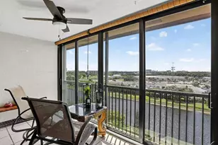 2202 S Cypress Bend Dr, Pompano Beach, FL 33069 - Photo 17