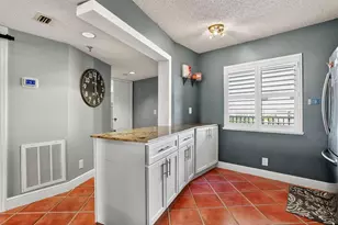 2202 S Cypress Bend Dr, Pompano Beach, FL 33069 - Photo 11