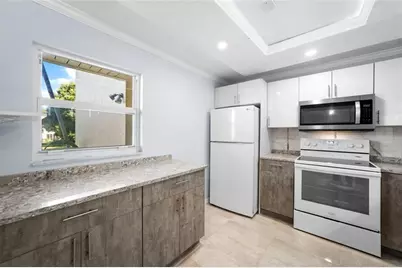 2615 NE 3rd Court, Unit #220, Boynton Beach, FL 33435 - Photo 11