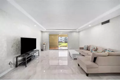 2615 NE 3rd Court, Unit #220, Boynton Beach, FL 33435 - Photo 3