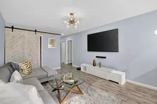 1383 NE 38th St, Oakland Park, FL 33334 - Photo 5