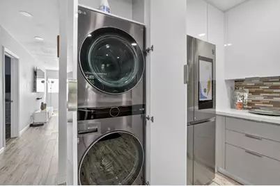 1383 NE 38th St, Oakland Park, FL 33334 - Photo 17