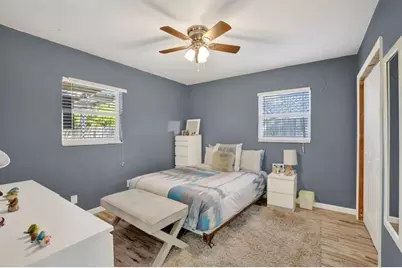 1383 NE 38th St, Oakland Park, FL 33334 - Photo 31