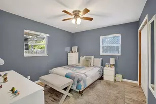 1383 NE 38th St, Oakland Park, FL 33334 - Photo 31