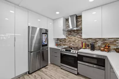 1383 NE 38th St, Oakland Park, FL 33334 - Photo 13