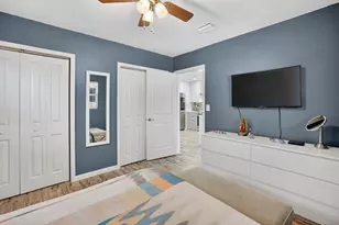 1383 NE 38th St, Oakland Park, FL 33334 - Photo 33