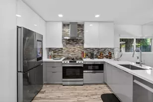 1383 NE 38th St, Oakland Park, FL 33334 - Photo 11