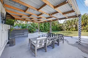 1383 NE 38th St, Oakland Park, FL 33334 - Photo 35