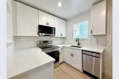 2943 NW 13th St, Fort Lauderdale, FL 33311 - Photo 17