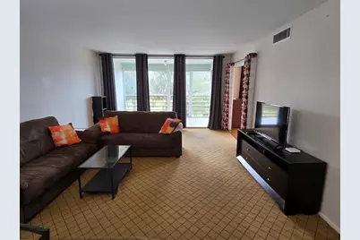 605  Oaks Dr, Unit #405, Pompano Beach, FL 33069 - Photo 3