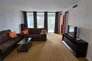 605 Oaks Dr, Pompano Beach, FL 33069 - Photo 3