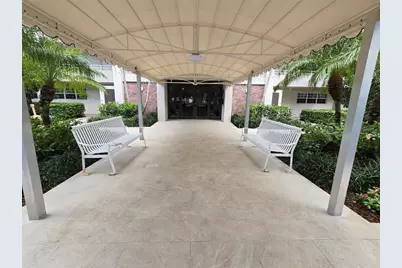 605  Oaks Dr, Unit #405, Pompano Beach, FL 33069 - Photo 15