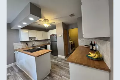 956  Mockingbird, Unit #506, Plantation, FL 33324 - Photo 3