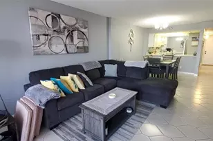 9 Royal Palm Way, Boca Raton, FL 33432 - Photo 5