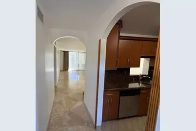 1000 NE 12th Ave, Unit #307, Hallandale Beach, FL 33009 - Photo 3