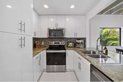 4465  Poinciana St, Unit #4465, Lauderdale by the Sea, FL 33308 - Photo 25