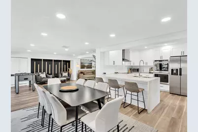 2105 NE 62nd St, Fort Lauderdale, FL 33308 - Photo 11