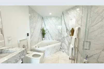 7910  Harbor Island Dr, Unit #805, North Bay Village, FL 33141 - Photo 21