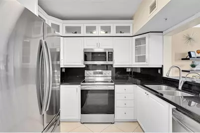 3020 NE 32nd Ave, Unit #805, Fort Lauderdale, FL 33308 - Photo 3