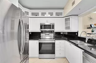 3020 NE 32nd Ave, Fort Lauderdale, FL 33308 - Photo 3