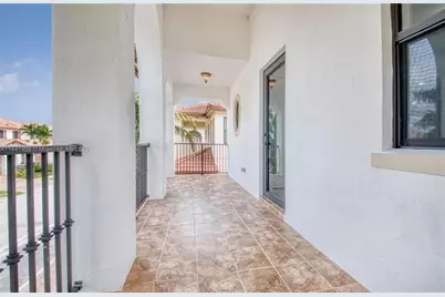 8362 NW 39th Ct, Pembroke Pines, FL 33024 - Photo 23