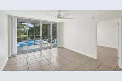 9430  Poinciana Pl, Unit #415, Davie, FL 33324 - Photo 13