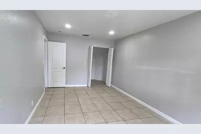 1649 SW 28th Ter, Fort Lauderdale, FL 33312 - Photo 15