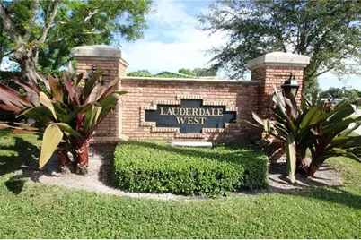 1530 NW 87th Ln, Plantation, FL 33322 - Photo 3